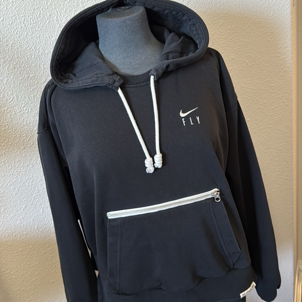 NIKE dri fit standard issue hoodie - Picture 4 of 7
